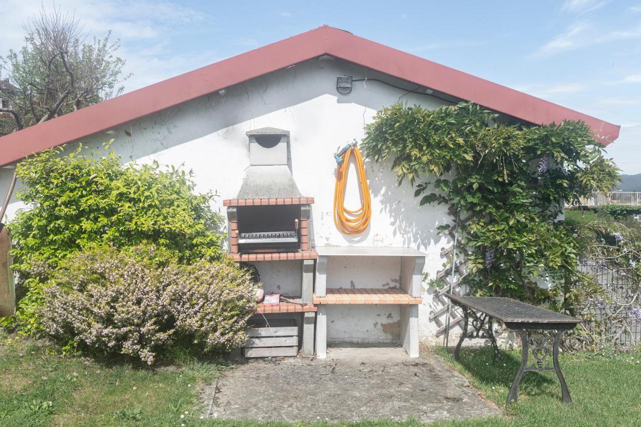 Apartamentos Turisticos La Flor Muros De Nalon Ngoại thất bức ảnh