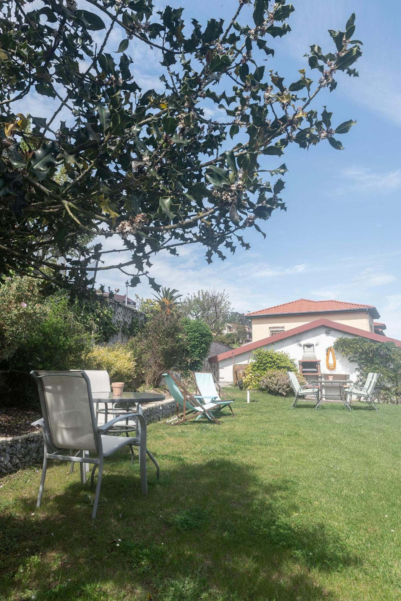 Apartamentos Turisticos La Flor Muros De Nalon Ngoại thất bức ảnh
